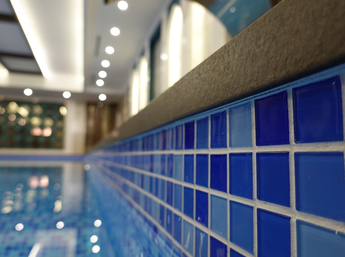 Дизайн частного бассейна в коттедже